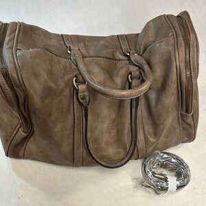 Stylish Tan Leather Women's Travel Bag